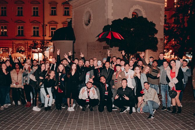 1 Hour of Open Bar Pub Crawl + Karaoke + VIP Entry to Best Clubs - A Krakow night built around movement