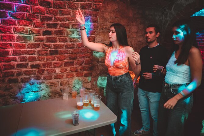 1 Hour of Open Bar Pub Crawl + Karaoke + VIP Entry to Best Clubs - The villa plan: pool, sauna, and a DJ