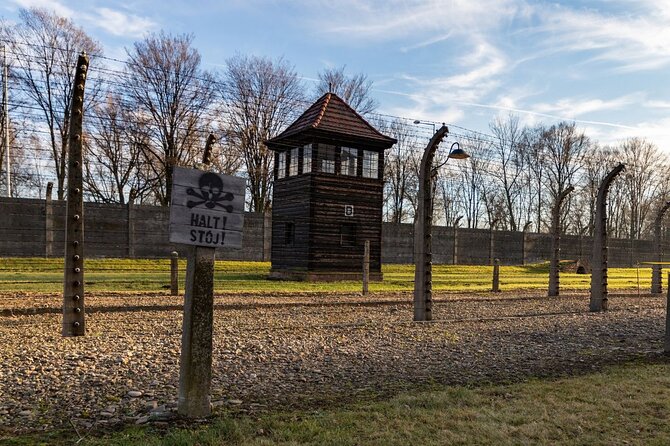 2 Days Tour to Auschwitz and Krakow from Warsaw - The transfer from Krakow to Auschwitz
