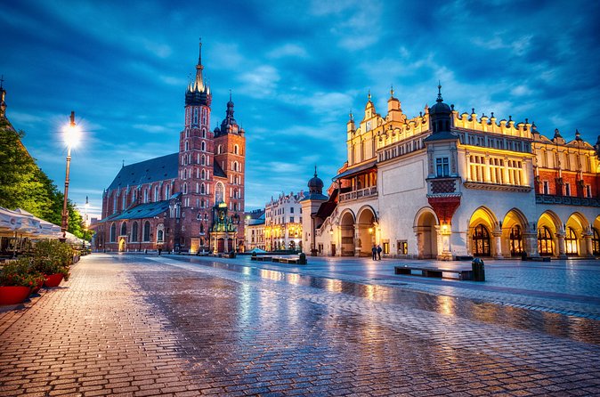 2-Hour City Walking Tour in Creepy Krakow - Who will enjoy this two-hour walk