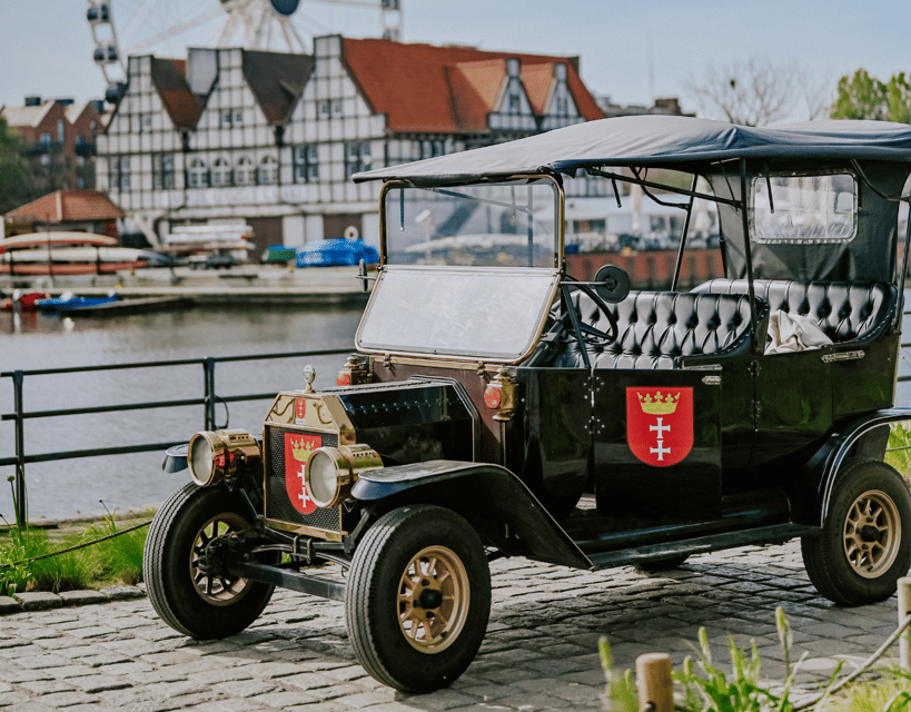 60 min of sightseeing in retro cars, Gdansk - What the one-hour route can include