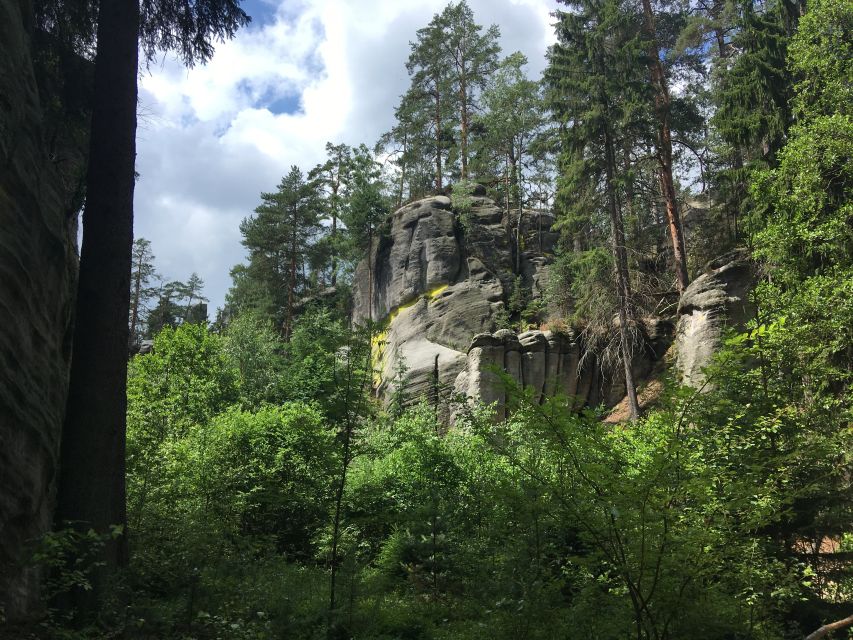 Adršpach: The Chronicles of Narnia Tour with Guide - Entering the Czech rock city