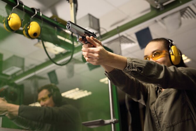 Agvo Shooting Range Experience in Warsaw - Coaching from Emilian and the other instructors