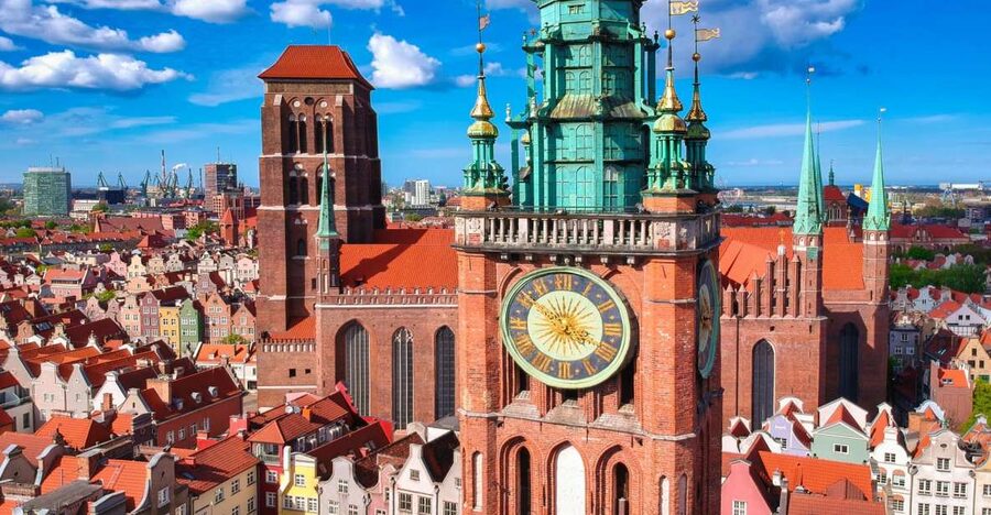 Artus Court and Gdansk Old Town Private Tour with Tickets - Long Market and the Royal Route