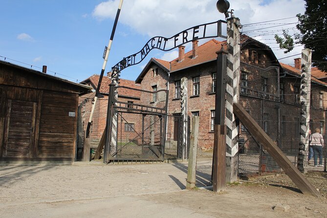 Auschwitz and Birkenau Memorial and Museum Guided Tour from Krakow - From Krakow to the museum