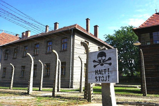 Auschwitz-Birkenau and Salt Mine Full day tour - What the shared transport is really like