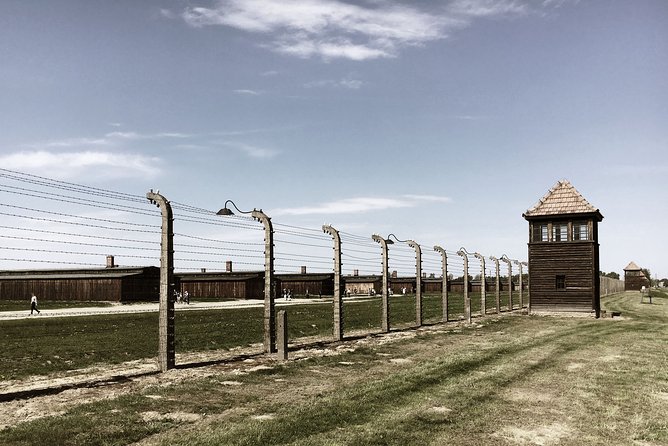 Auschwitz Birkenau: Complete Private Tour - The transfer to Birkenau