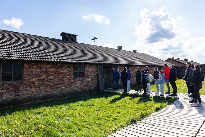 Auschwitz-Birkenau: Day Trip & Transfer from Kraków - The biggest practical risk: admission and queues