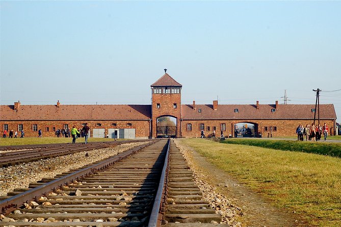 Auschwitz Birkenau Guaranteed Guided Tour or your money back - Leaving Krakow for Oświęcim