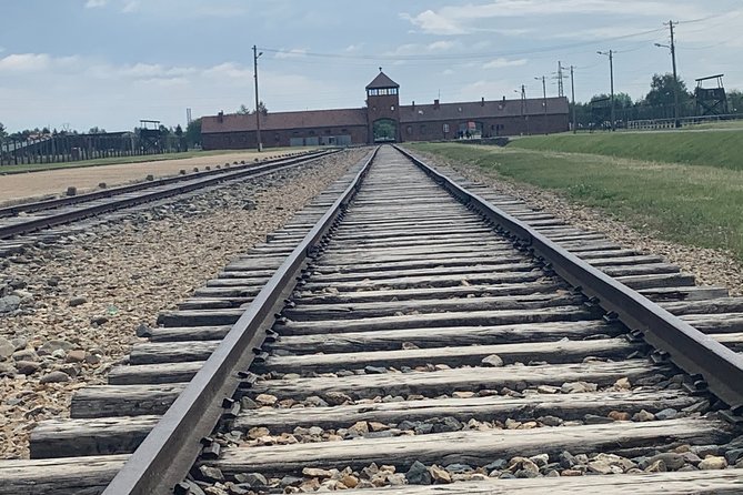 Auschwitz-Birkenau guided tour from Krakow with a private transport - The guide, headphones, and pace