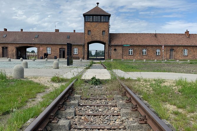 Auschwitz Birkenau Guided Tour/Skip The Line/PickUp/Guide ENG - The early pickup from Krakow
