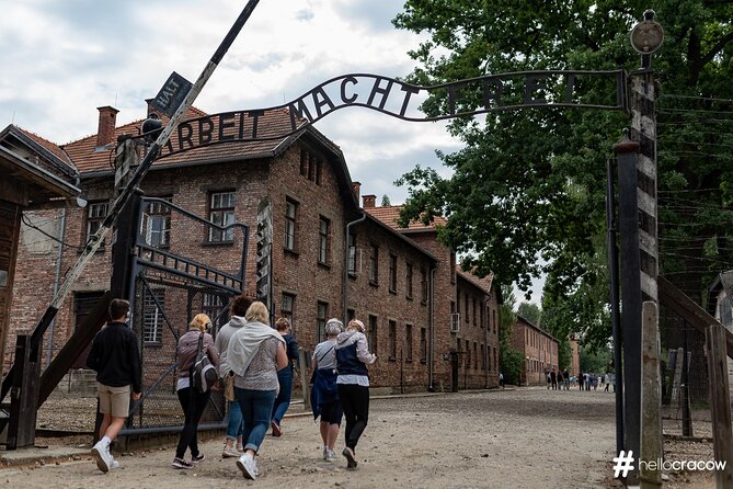 Auschwitz & Birkenau Guided Tour with Hotel Pickup from Krakow - Why the guide makes such a difference