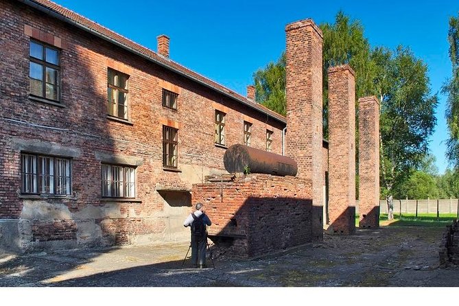 Auschwitz-Birkenau Museum and Memorial Guided Tour from Krakow - Auschwitz I: prison blocks, evidence, and the first shock
