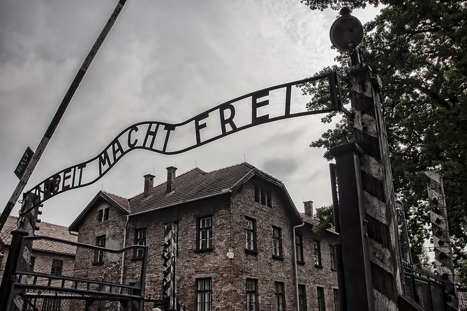 Auschwitz-Birkenau Private Tour from Krakow - Auschwitz I: the museum and former camp