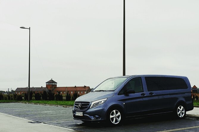 Auschwitz-Birkenau & Salt Mine Day tour - Early pickup from Krakow