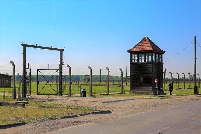 Auschwitz-Birkenau Tour with Private Transport Altenative Tour - Brzezinka and the old transport routes
