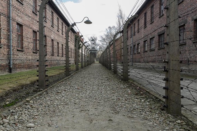 Auschwitz-Birkenau & Wieliczka in one day (Guided tour) - Going underground at Wieliczka Salt Mine