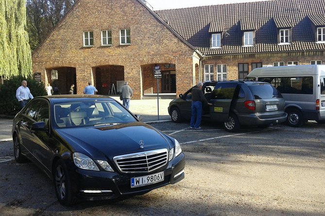 Auschwitz - Full Day Tour from Warsaw by private car - Three hours at Auschwitz