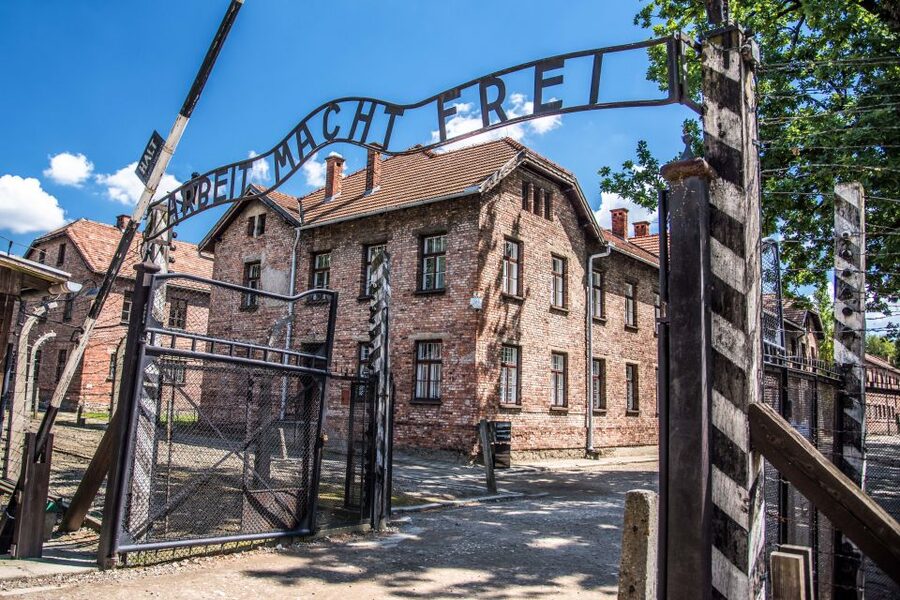 Auschwitz Ticket and Full-Day Tour from Krakow - Why this visit matters