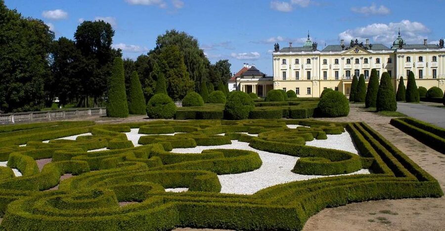 Bialystok Old Town Highlights Private Walking Tour - Kosciuszko’s Market Square and the Town Hall
