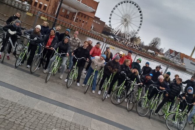 Bike Tour Gdansk - Standard - Dluga Street begins with Gdańsk’s grand facade