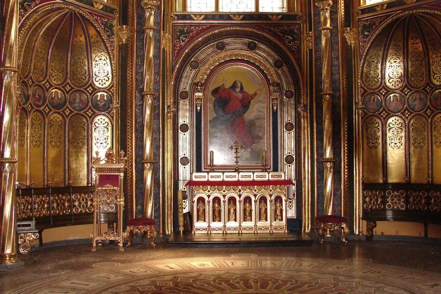 Cathedral & Old Town - Why Cathedral Island is the right place to begin
