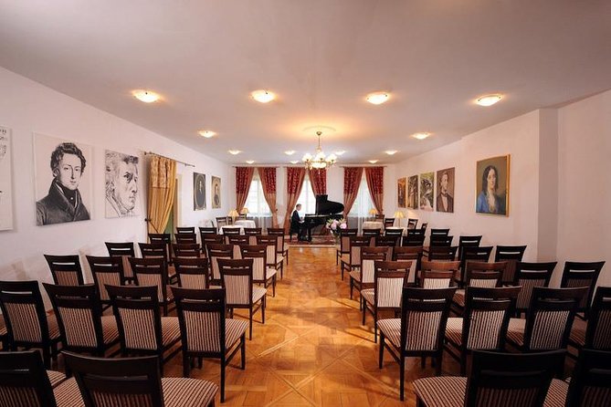 Chopin Piano Concert at Chopin Gallery with a Glass of Wine - Why the setting matters
