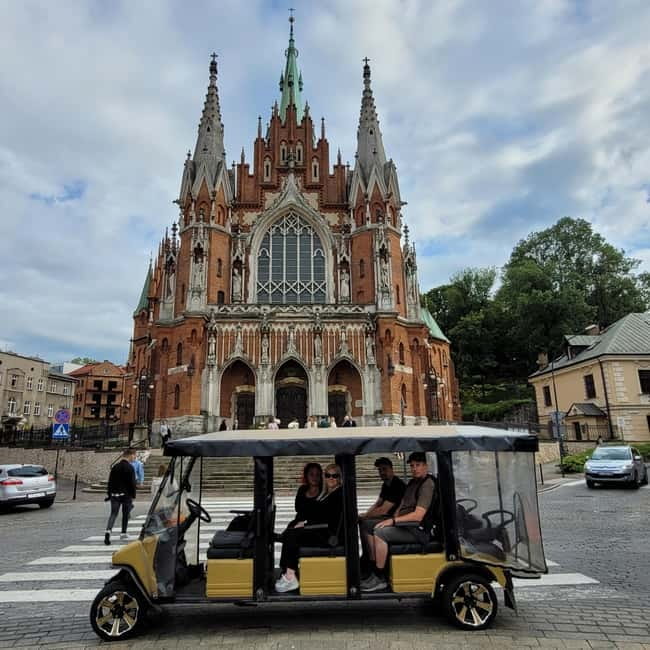 Cracow sightseeing tour by electric golf cart - The audio guide, live help, and group size