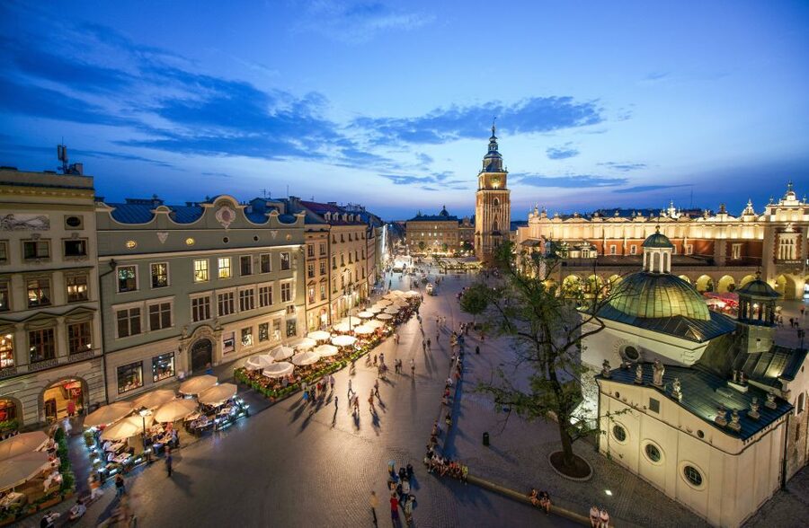 Creepy Krakow: 2-Hour City Walking Tour - Guide style and language choices