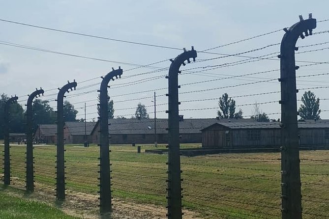 CV-Visit to the Auschwitz Camp in Italian with departure from Krakow - Why the private format changes the day