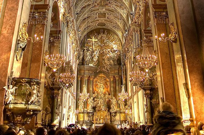Czestochowa Black Madonna Private Day Tour from Krakow - The first look at the Black Madonna
