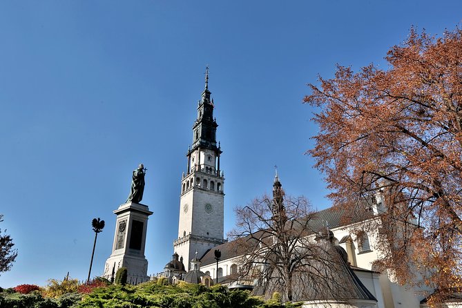 Czestochowa the Black Madonna Day Tour from Krakow - Lunch and free time in Czestochowa