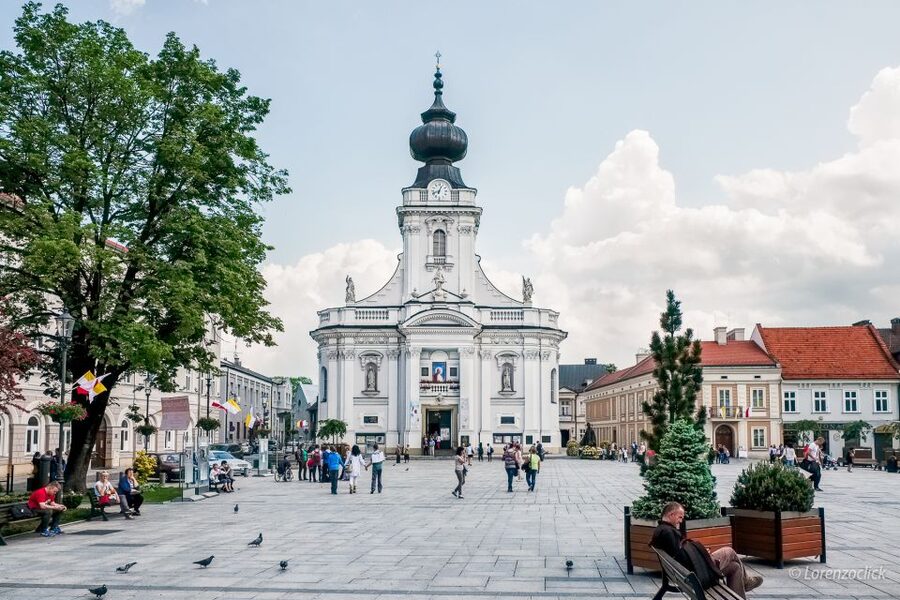 Day Tour: Traces of Pope John Paul II near Krakow - How the 390-minute schedule works