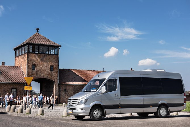 Day Trip: Auschwitz-Birkenau and Wieliczka Salt Mine from Krakow - Lunch and the transfer to Wieliczka