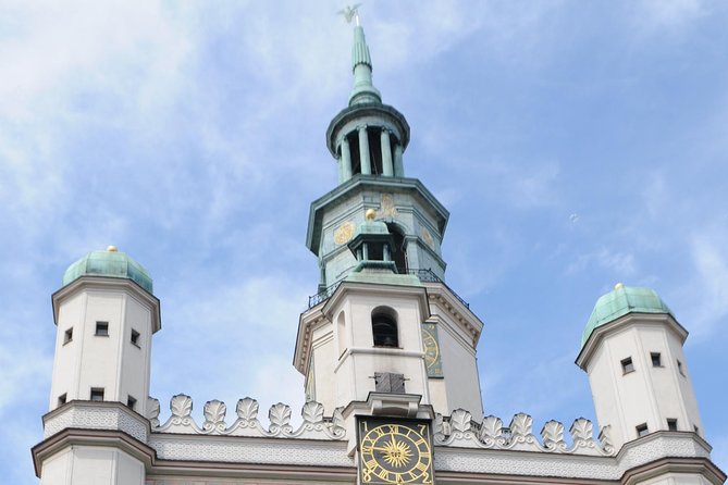 Discover Poznan: Walk, Take a tram and have a traditional snack - Taking the tram to Śródka