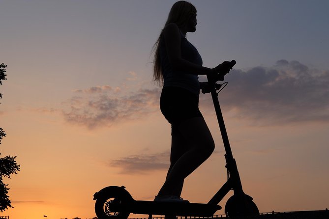 E-Scooter Krakow sightseeing tour - Riding through Kazimierz, the former Jewish district