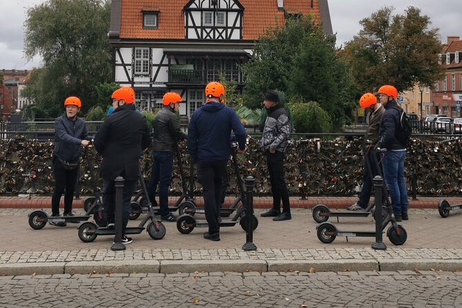 Electric Scooter Tour: Full Tour (Old Town + Jewish Quarter) - River views, parks, and royal residences