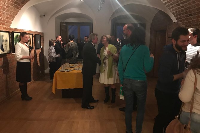 Everyday concerts of Chopin's music at the Old Town in Warsaw - Finding Time for Chopin at 20/22 Kanonia Street