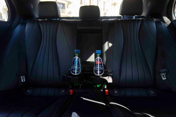 First class Warsaw Airport Transfer (WAW) - What $162.56 Buys Your Group