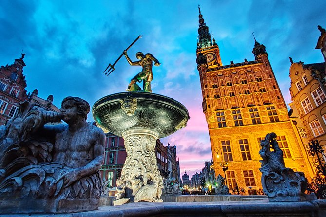 First Time in Gdańsk? Private Tour of Old Gdańsk’s Highlights - Starting at the Prison Tower and city gates