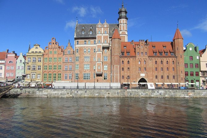 First Time in Gdańsk? Private Tour of Old Gdańsk’s Highlights - Mariacka Street and the city’s most atmospheric façades