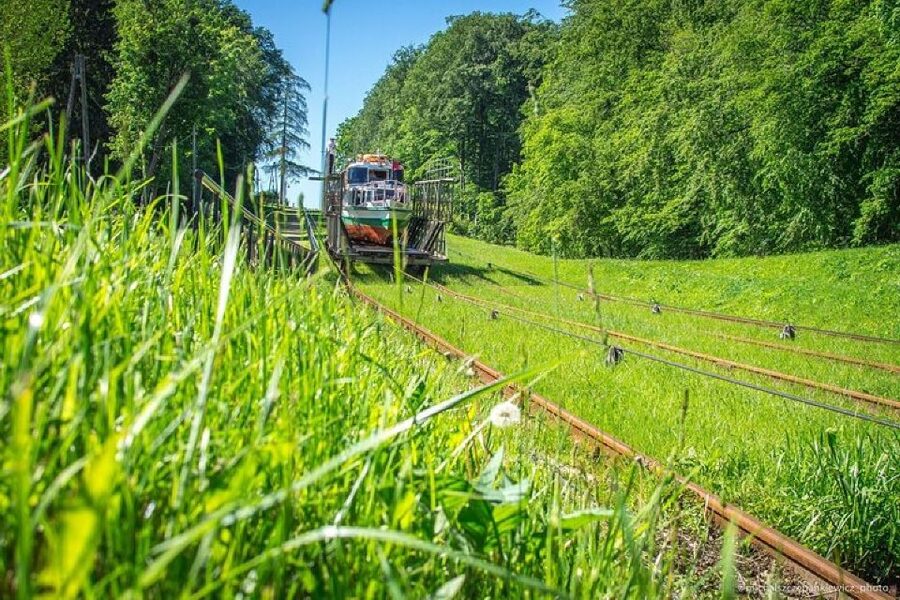 From Gdansk: Elblag Canal Boat Cruise - Who will enjoy this canal trip most