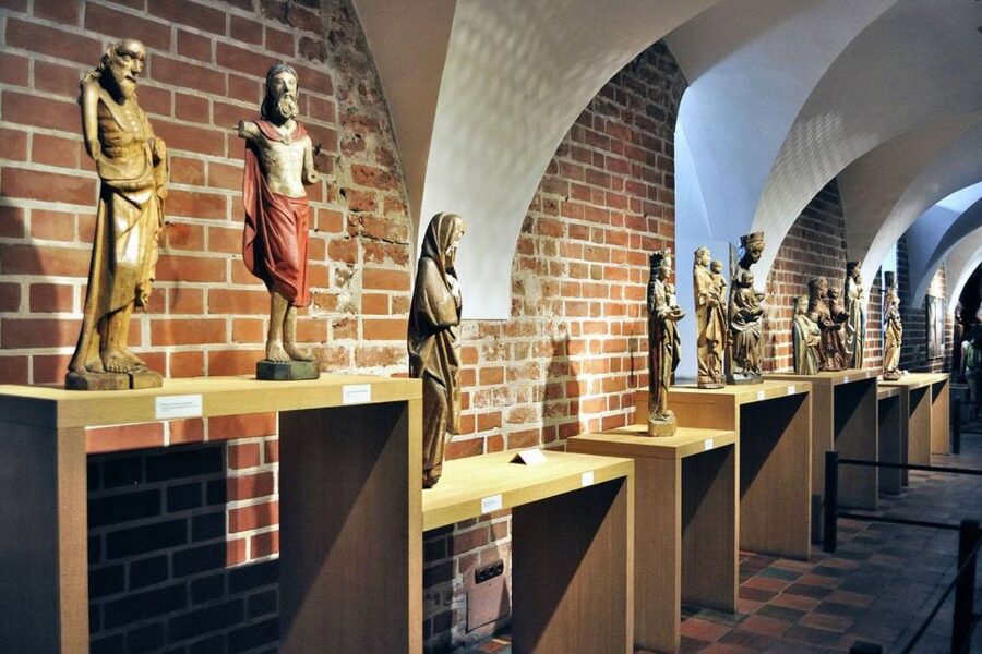 From Gdansk: Malbork Castle Trip with Ticket and Audio Guide - The one-hour journey from Gdansk