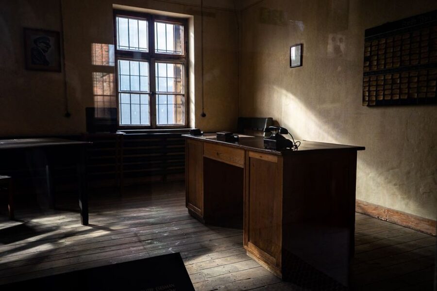 From Krakow: Auschwitz-Birkenau Full-Day Guided Tour - Key points at a glance