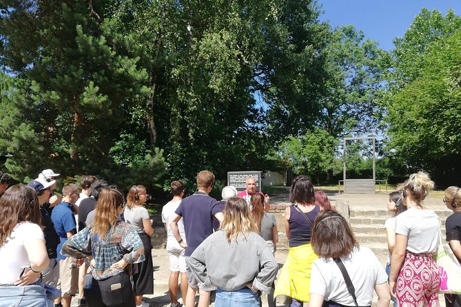 From Kraków: Auschwitz-Birkenau Guided Tour with Licensed Guide - Why the guided visit matters at Auschwitz