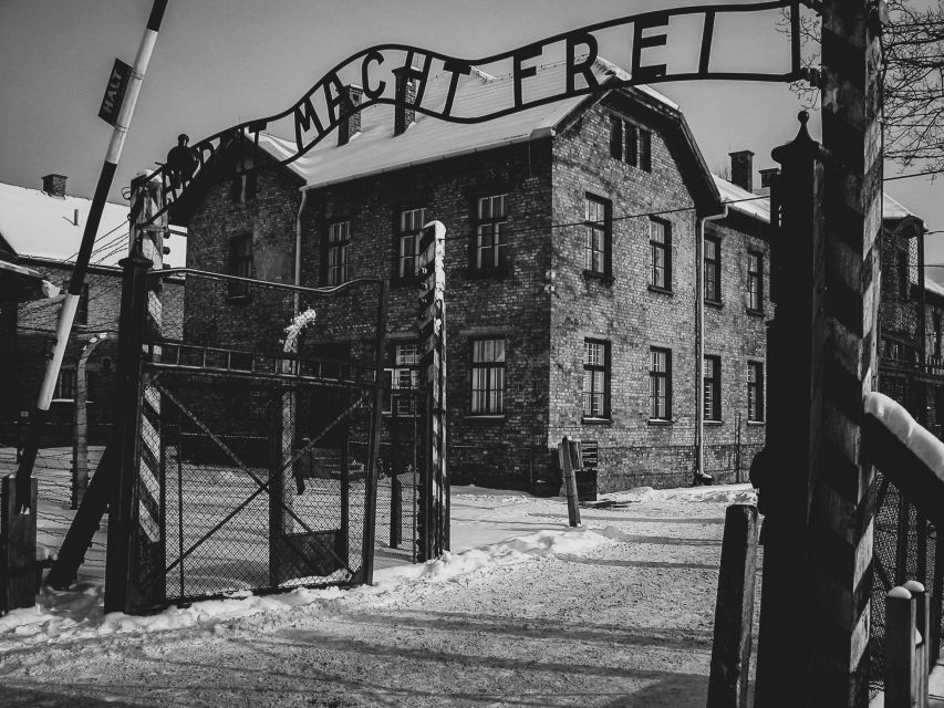 From Krakow: Auschwitz Birkenau Self-Guided Tour - The 40-minute café break