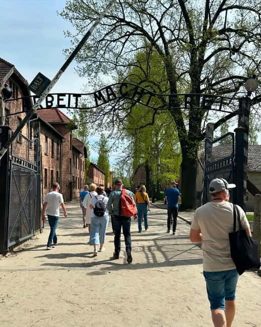 From Krakow: Auschwitz-Birkenau & Wieliczka Salt Mine Tour - The early start and Krakow pickup