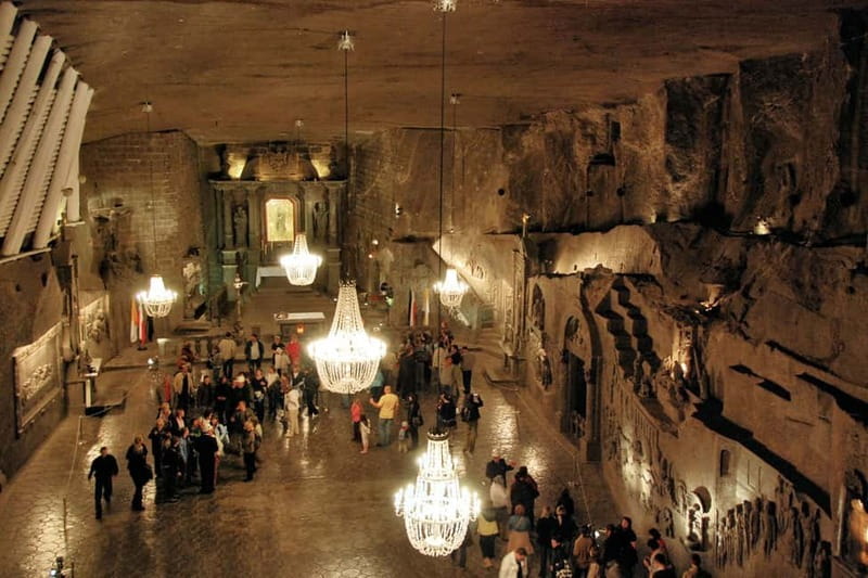 From Krakow: Auschwitz Museum and Wieliczka Salt Mine Tour - Auschwitz I: the first guided visit