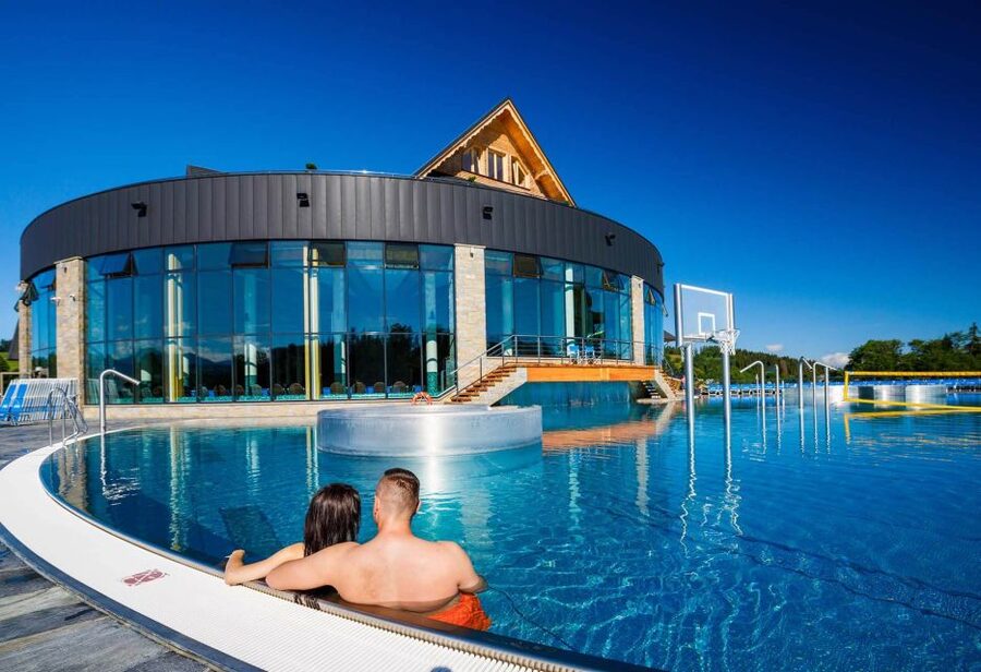 From Krakow: Chochołowskie Thermal Baths Ticket and Transfer - Family attractions and calmer corners