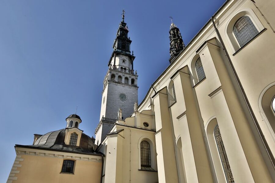 From Krakow: Czestochowa - The Black Madonna - Entering Jasna Gora and the Chapel of the Painting